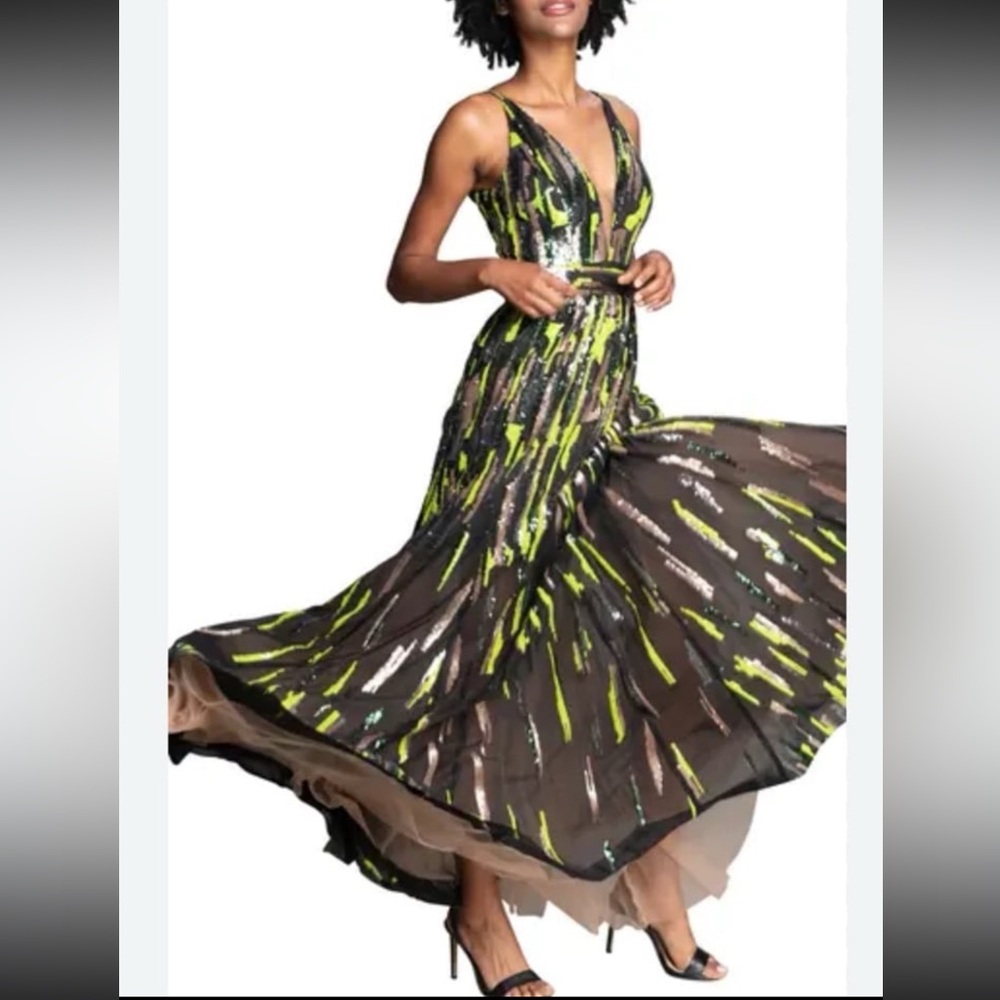 Dress the Population Samira Sequin Embellished Gown Green